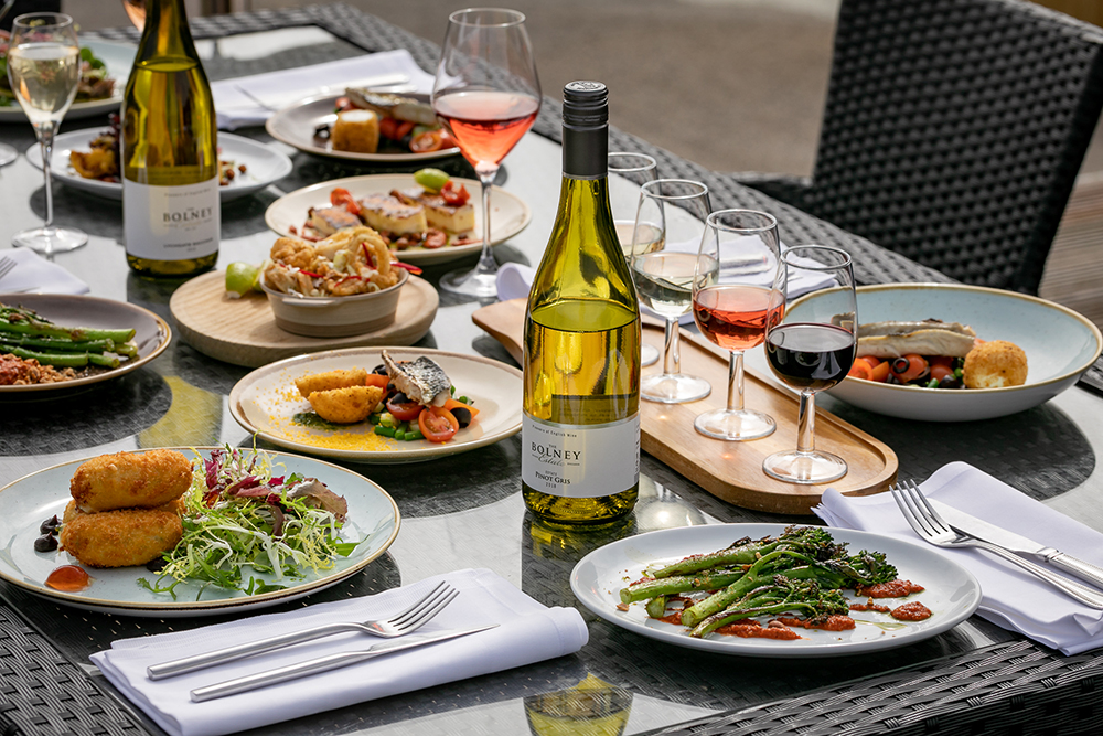 Estate Dining