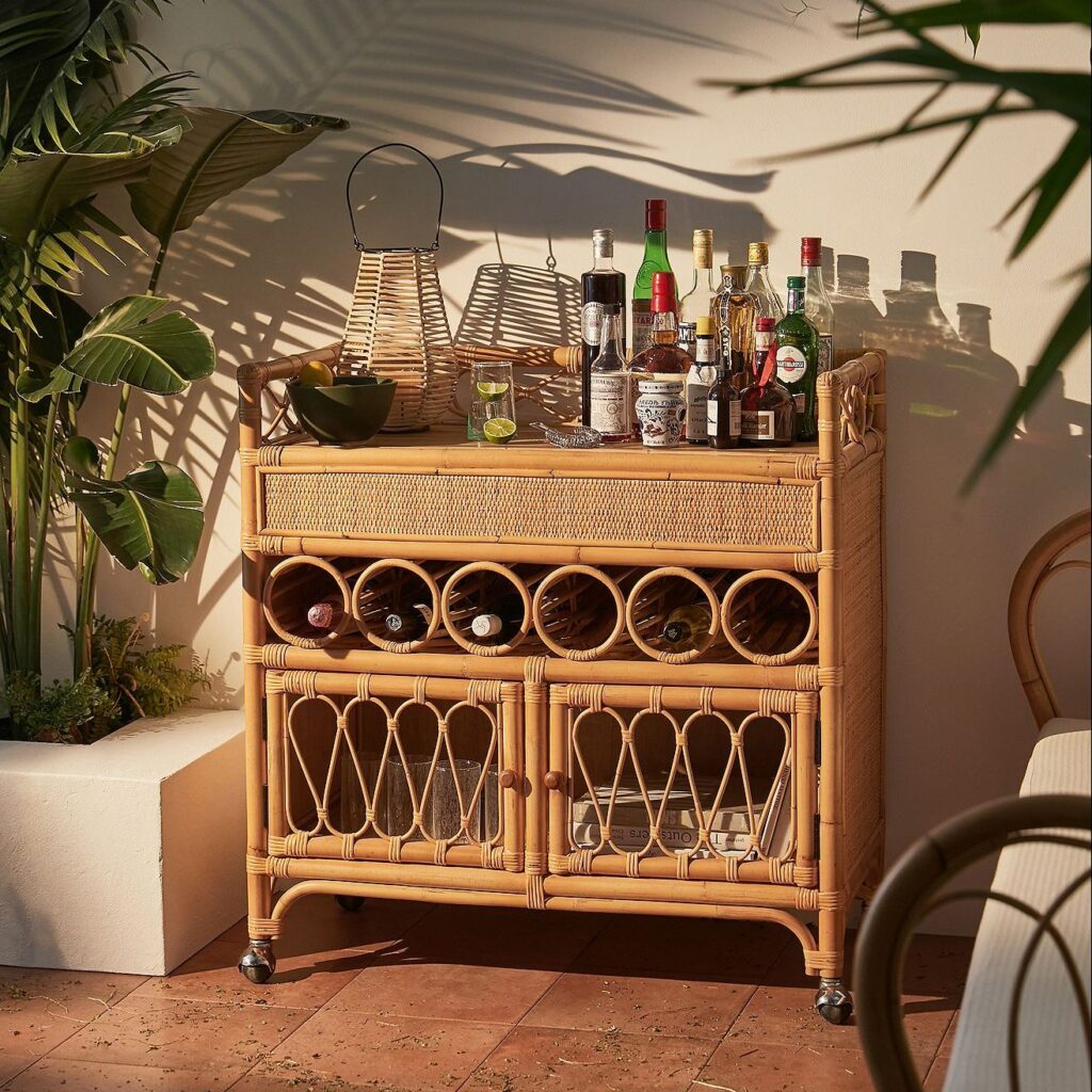 Rattan freestanding wine bar trolley