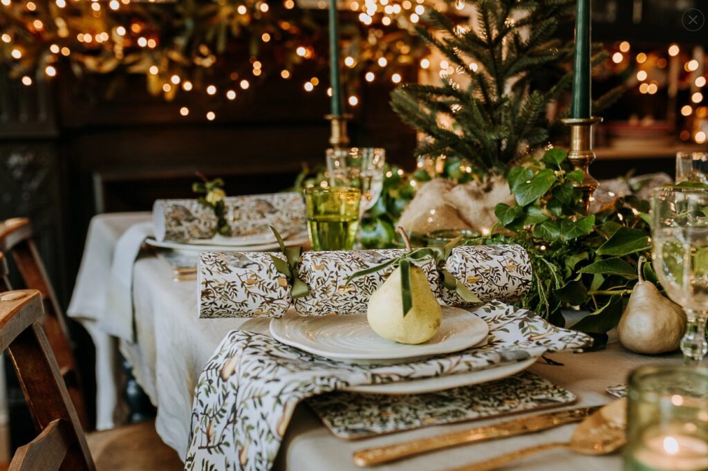 Christmas crackers with green and white theme