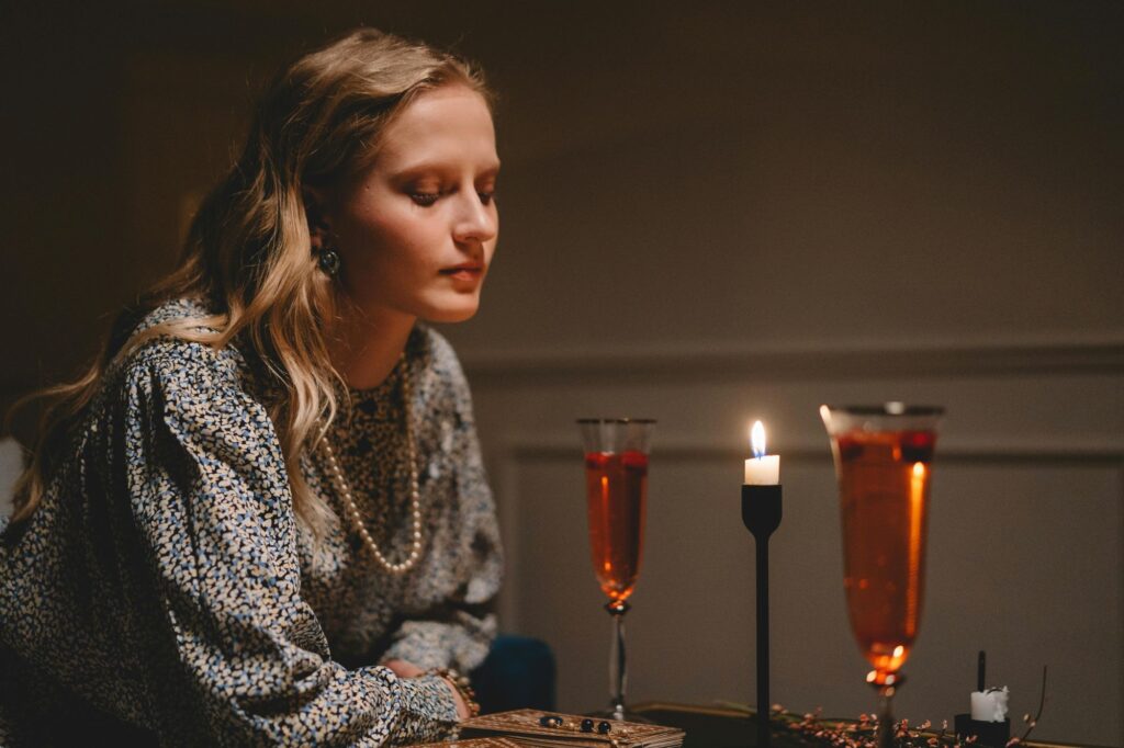 ose sparkling wine in flutes