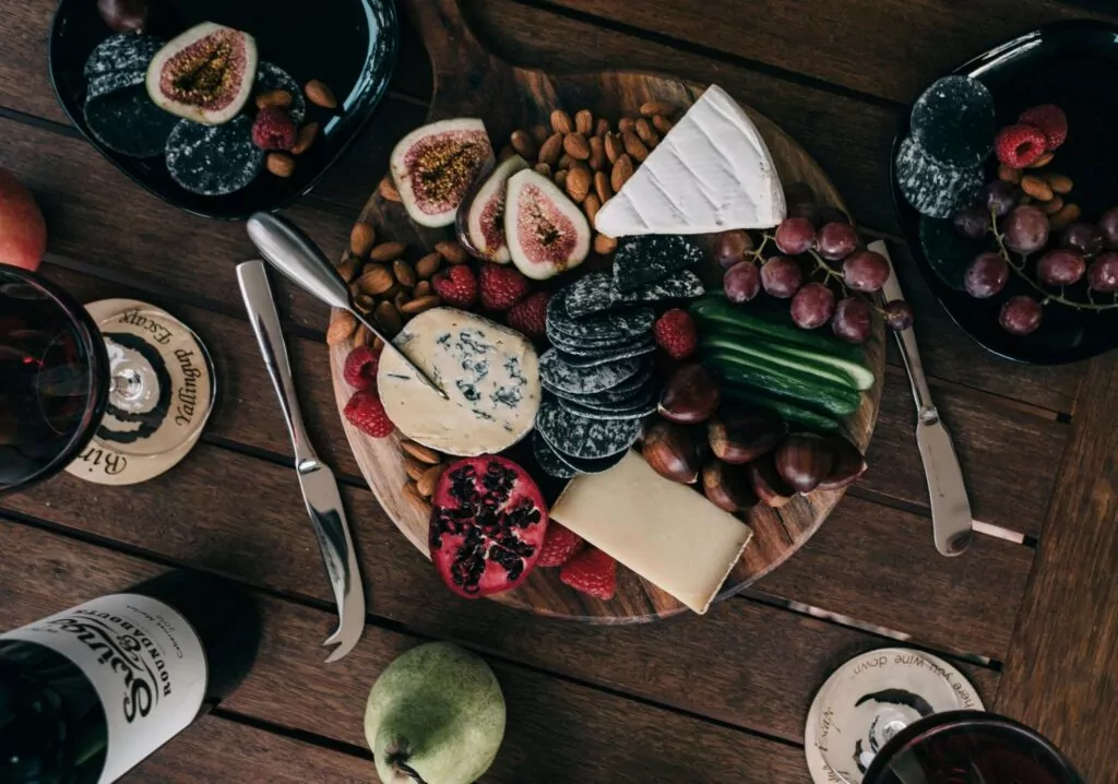 Red wine pairing with a cheese board